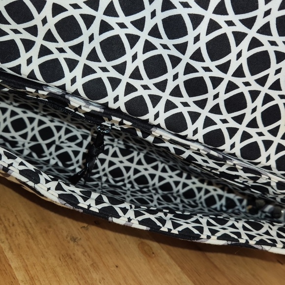 VERA BRADLEY BAG - Picture 4 of 6